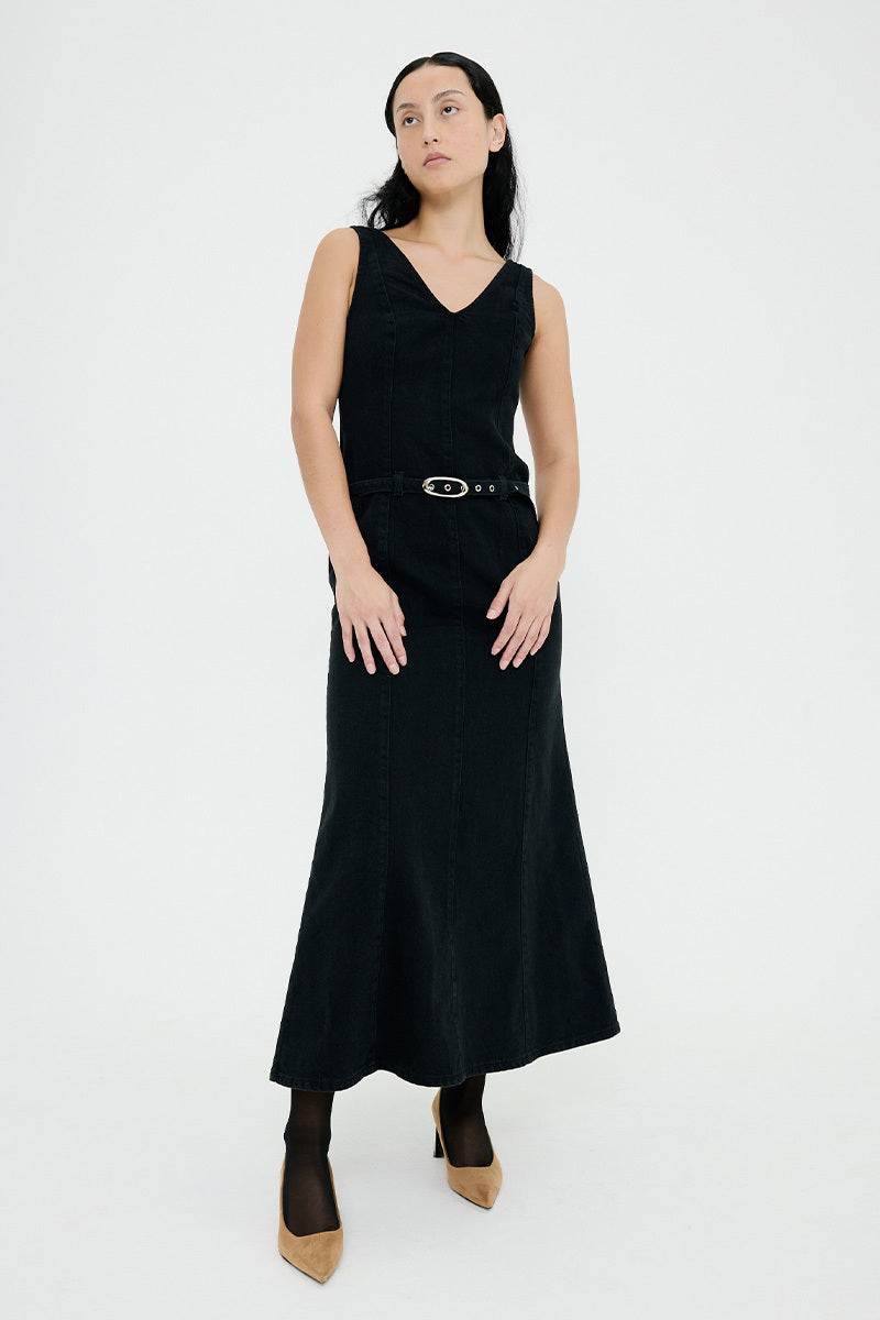 PV Indicate Dress // Black