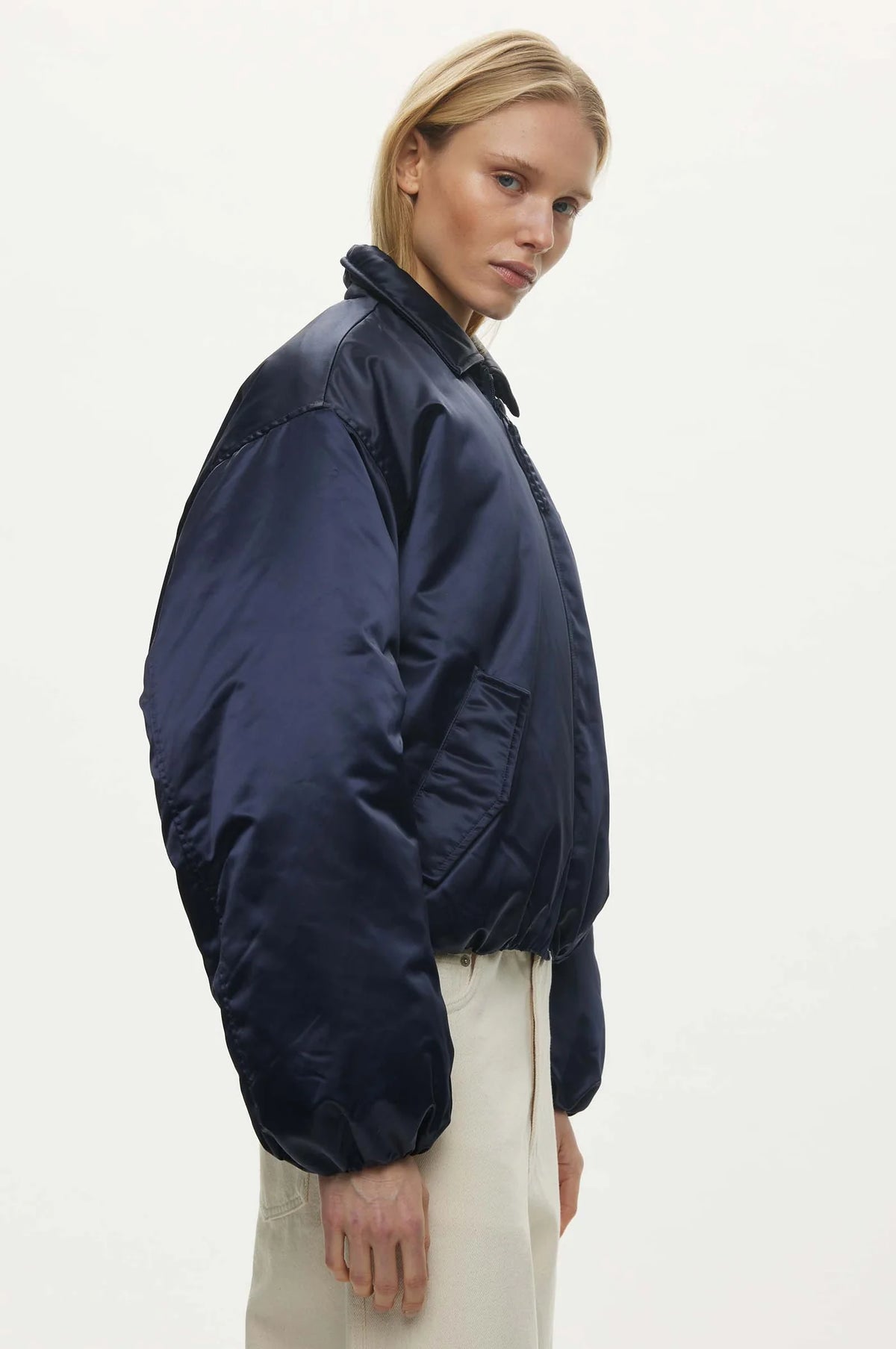 Oval Square Blink Bomber // Light Blue Stripe