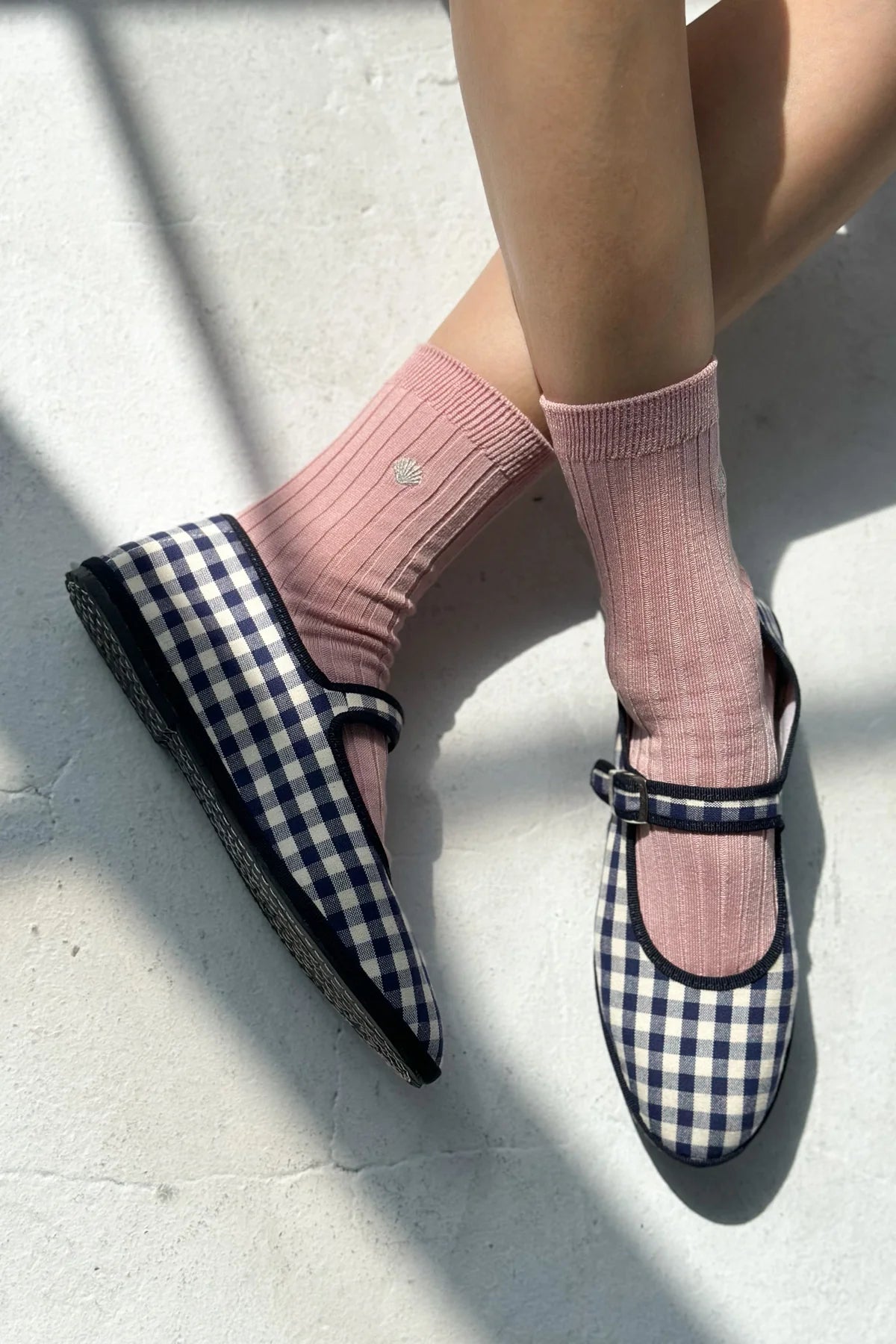 Le Bon Shoppe Embroidered Her Socks // Pink & Seashell