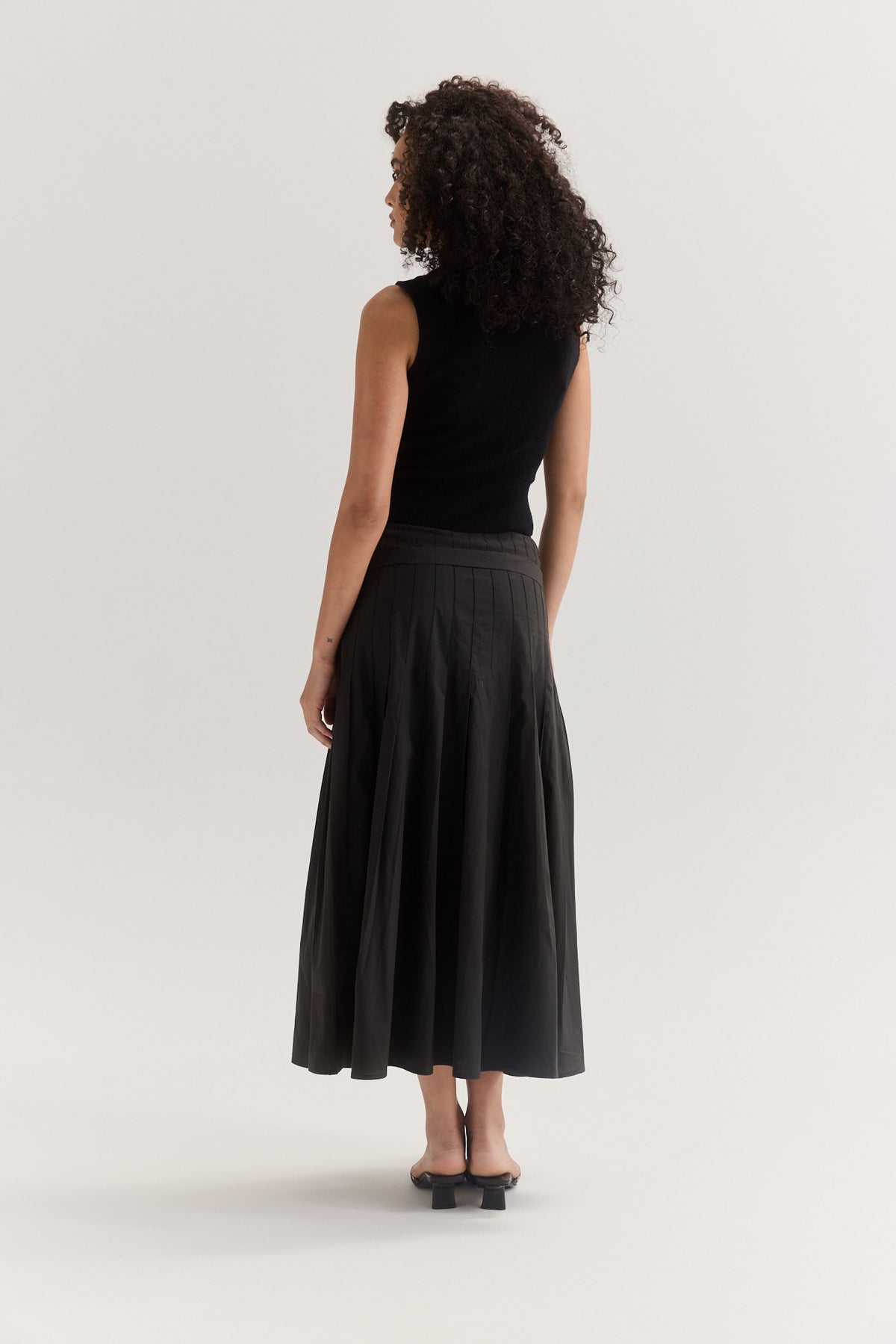 Muse Greta Pleat Skirt // Black