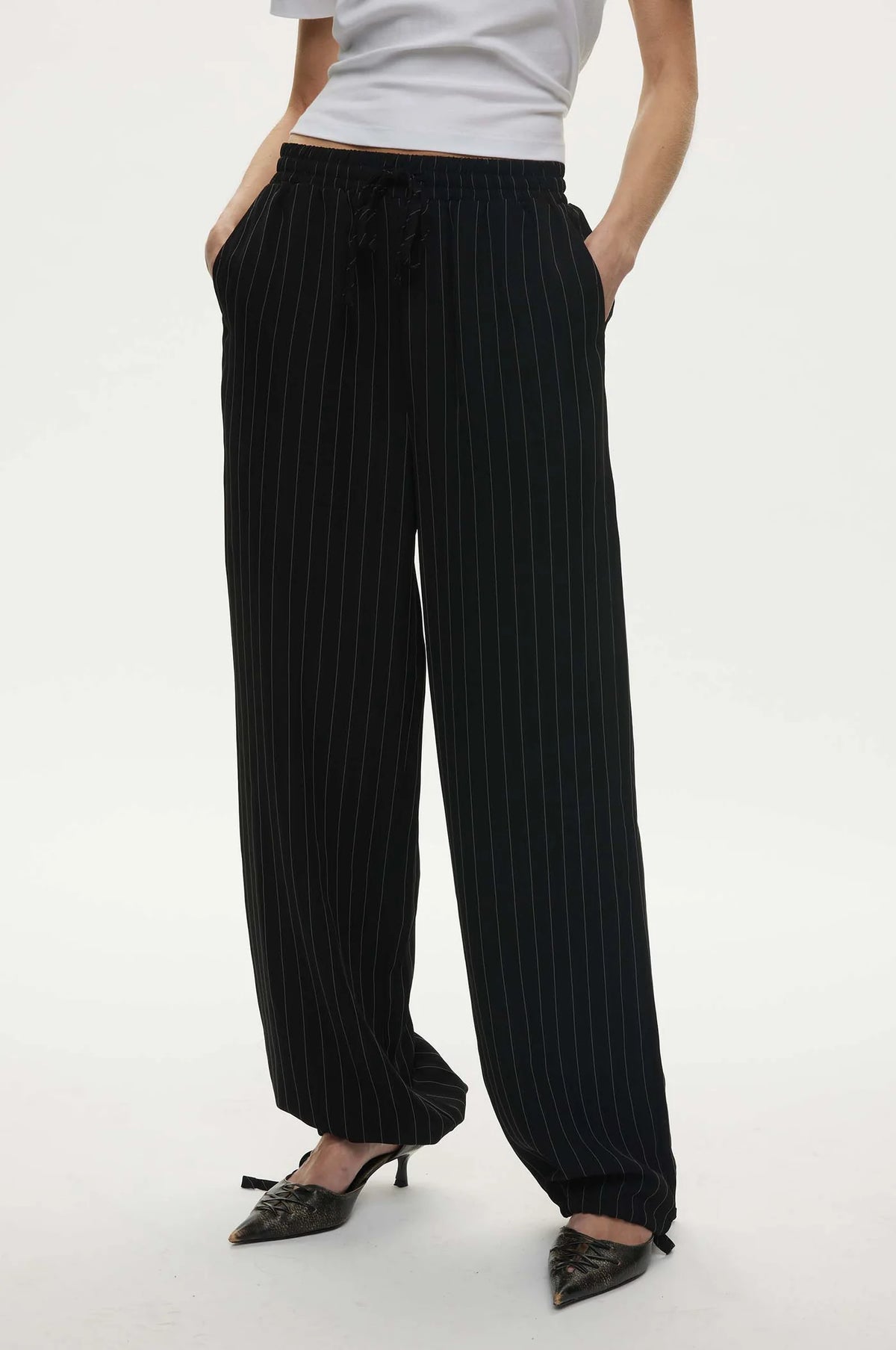 Oval Square Serena Trouser // Black Pinstripe